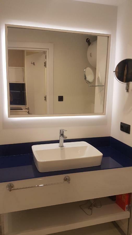 Deluxe Hotel Room In The Heart Of Batumi Orbi City A Block Εξωτερικό φωτογραφία